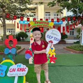 Bài Học Đầu Tiên Của Gấu Con